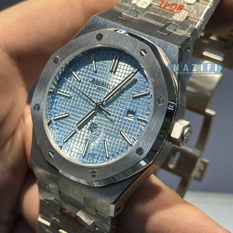 ساعت ای پی رویال اوک آبی یخی مدل  Ap Royal Oak Ice blue FW0058