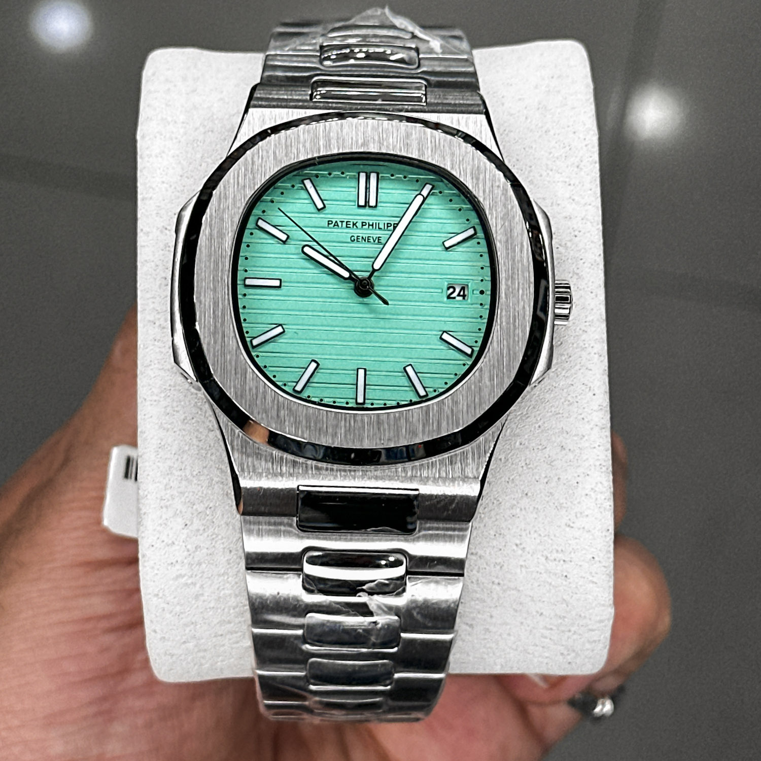 ساعت مچی مردانه پتک فیلیپ ناتیلوس استیل آبی تیفانی M8058-1
