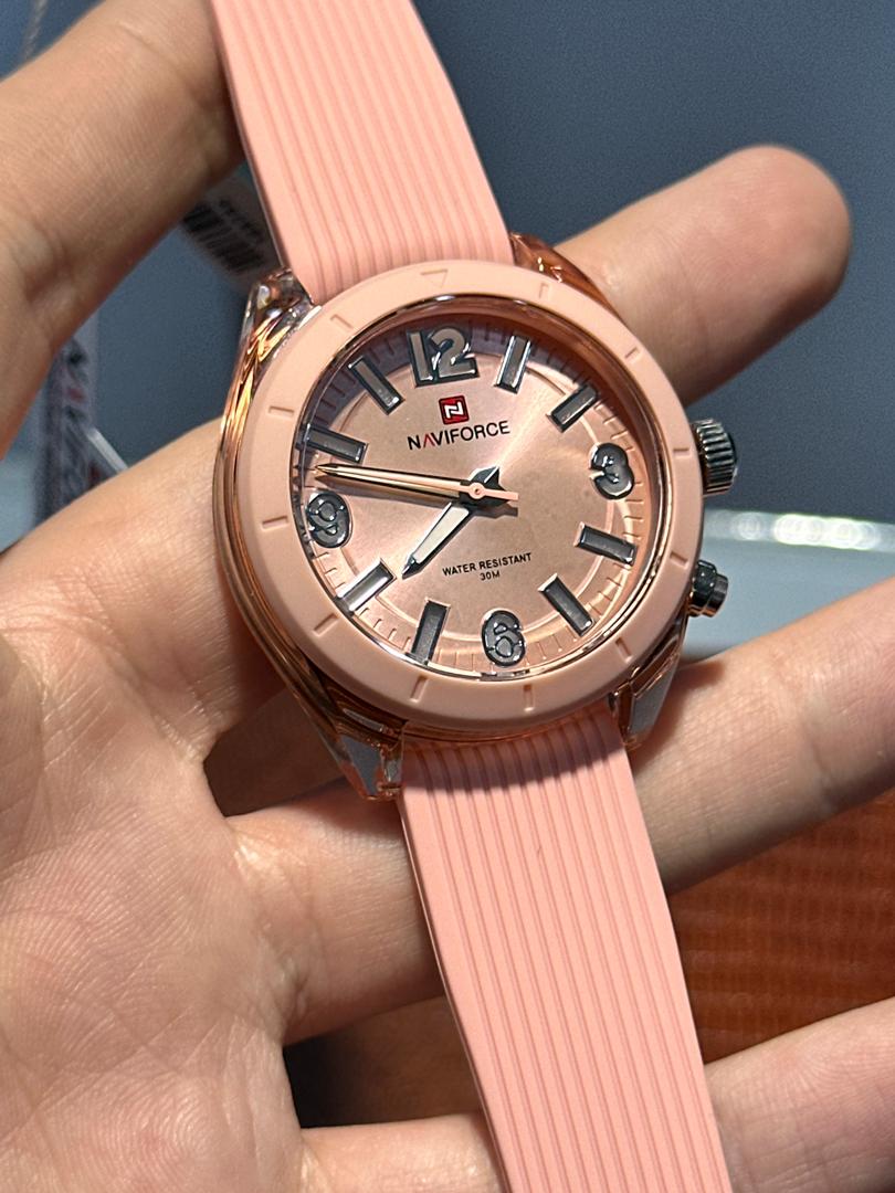 خرید قسطی| ساعت مچی دخترانه نیوی فورس بند رابر صورتی7103/4