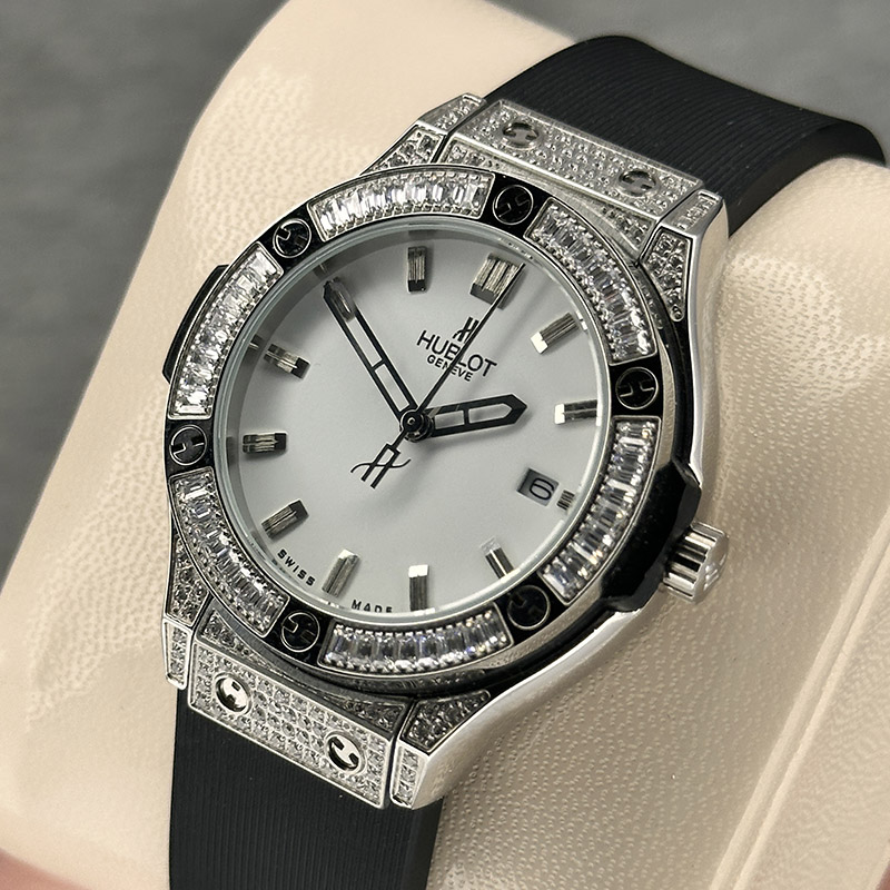 خرید قسطی | ساعت مچی زنانه هابلوت فول نگین مدل بیگ بنگ 582888D