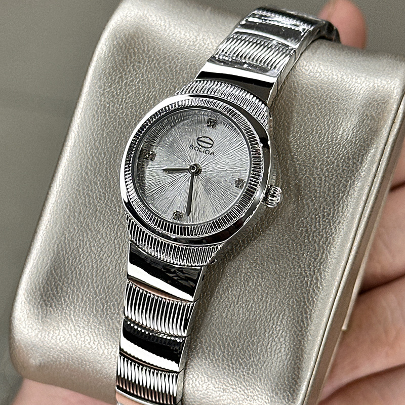 خرید قسطی | ساعت زنانه سولیدا اورجینال استیل نقره ای 5126/1