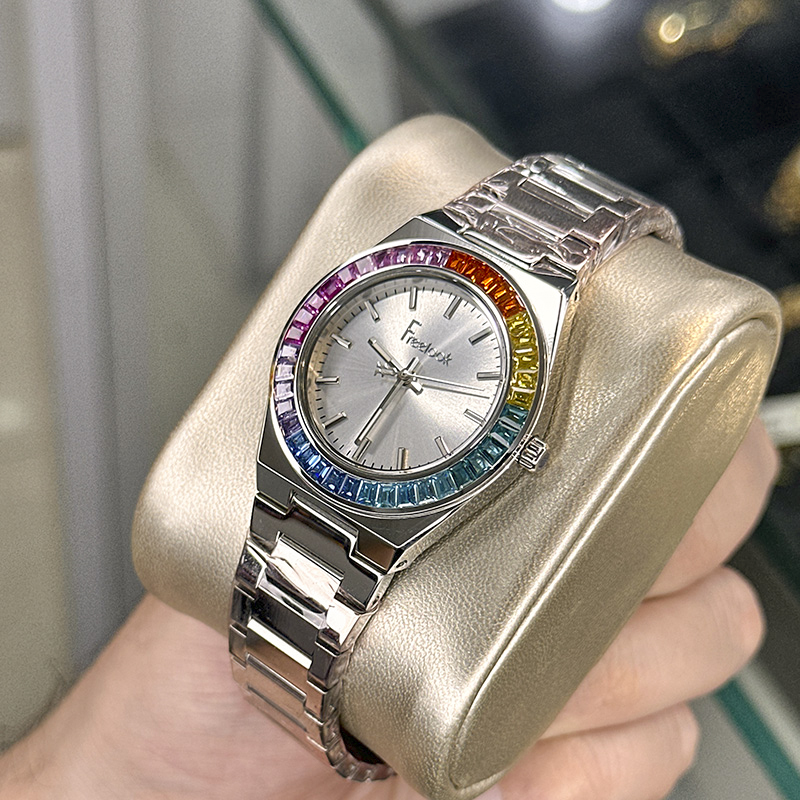 خرید قسطی |ساعت زنانه فری لوک اورجینال نقره ای نگین رنگینکمانی FL.1.10502-2