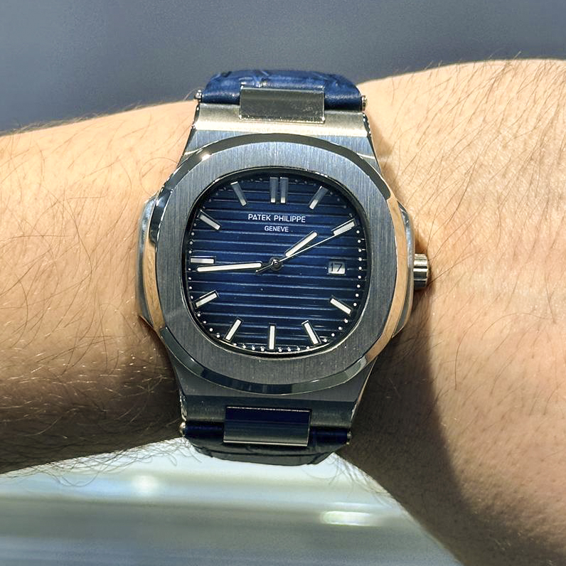 ساعت مچی مردانه پتک فیلیپ ناتیلوس بند چرم سرمه ای  3A047BS