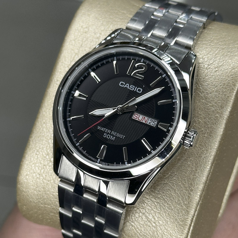 ساعت مچی مردانه کاسیو کلاسیک دوتاریخه مدل CASIO-MTP-1335D-1A