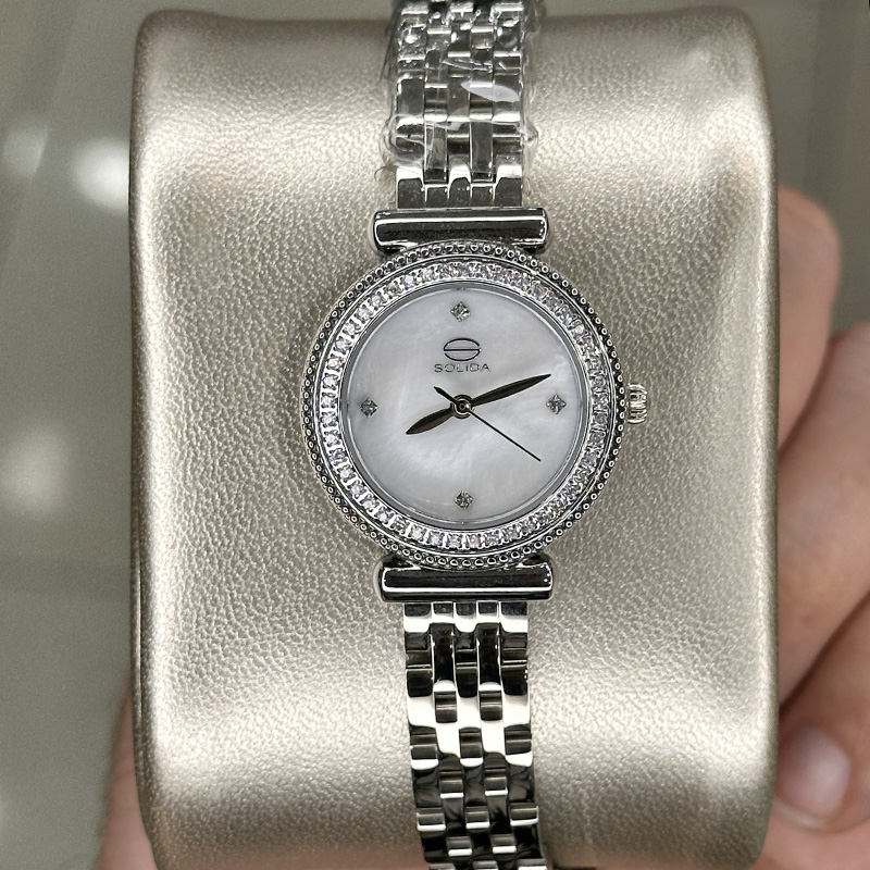 خرید قسطی | ساعت زنانه سولیدا اورجینال نقره ای قاب نگین دار 5123/1