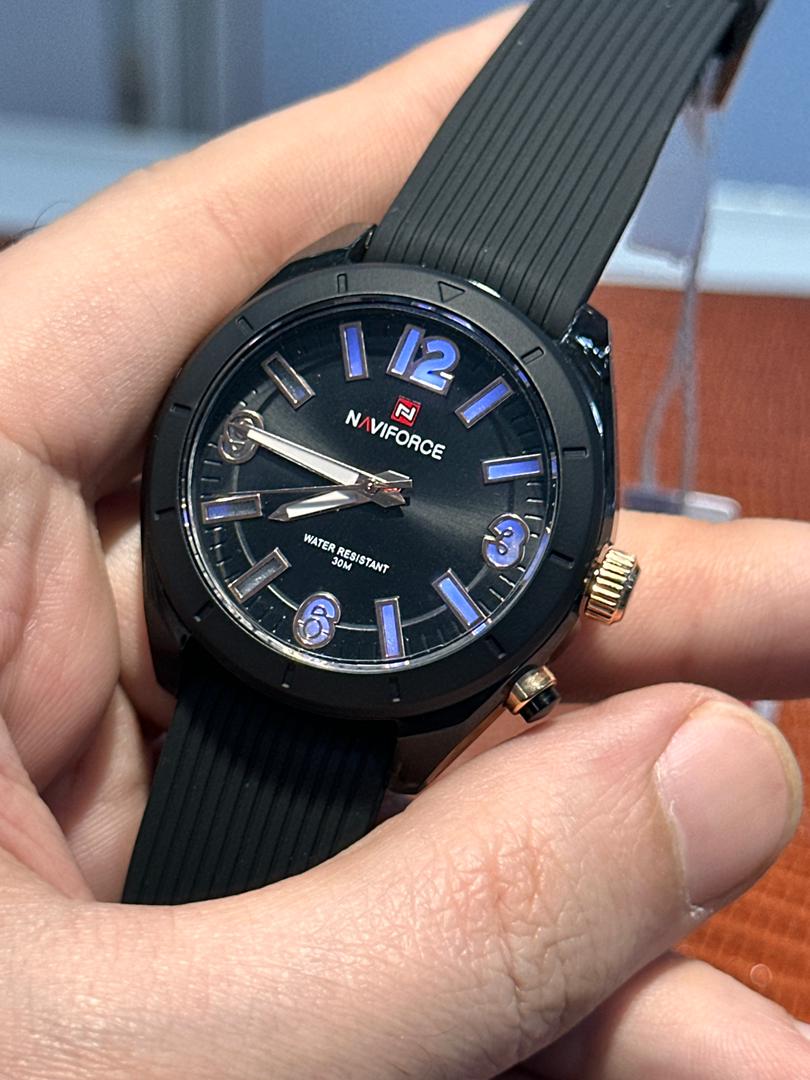 خرید قسطی| ساعت مچی دخترانه نیوی فورس بند رابر  مشکی 7103/1