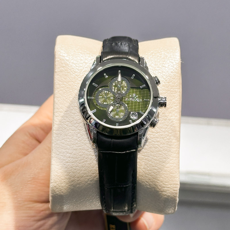 خرید قسطی | ساعت مچی زنانه الگانس طرح سه موتوره بند چرم صفحه سبز L2911/29